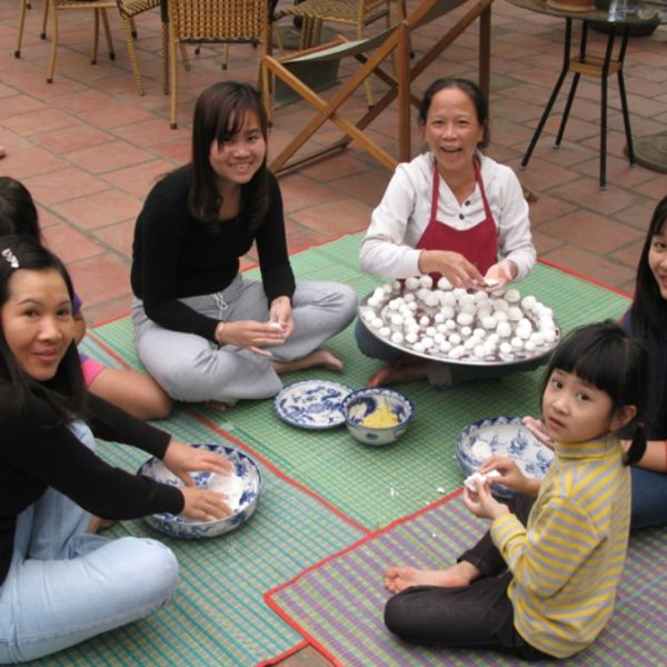 A cookery class at Moon Garden Homestay